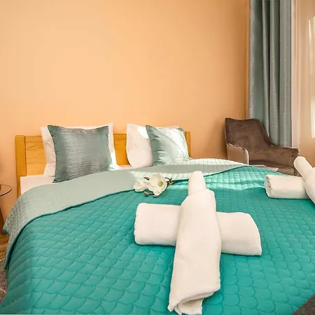 לינה וארוחת בוקר Klemens פוק