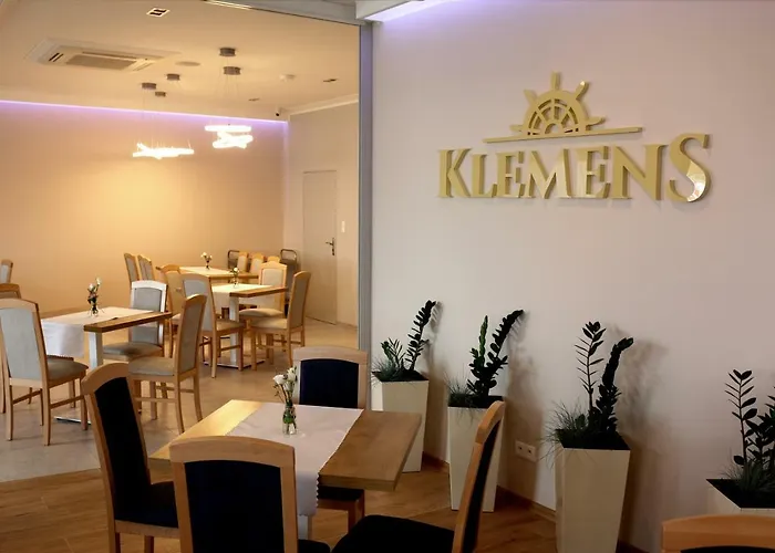 فندق مبيت وإفطار Klemens 4*