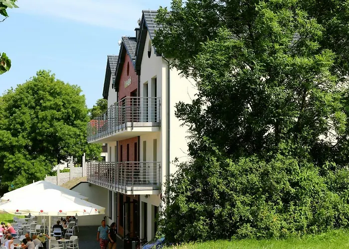 فندق مبيت وإفطار Klemens 4*